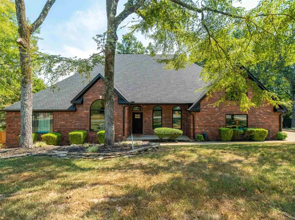 212 Quail Creek Rd, Hot Springs, AR 71901