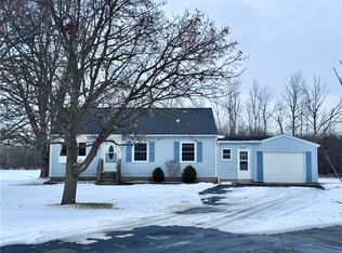 7 Cayuga Rd, Canandaigua, NY 14424