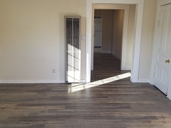 3rd image of 300 5th St #B