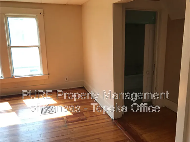 1601 SW Mulvane St #3 — Photo 2