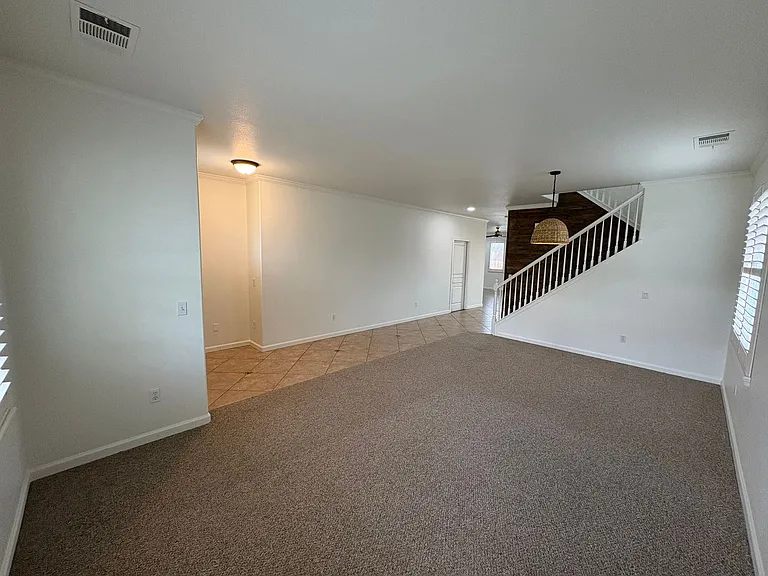 5928 W Whitley Ave — Photo 13