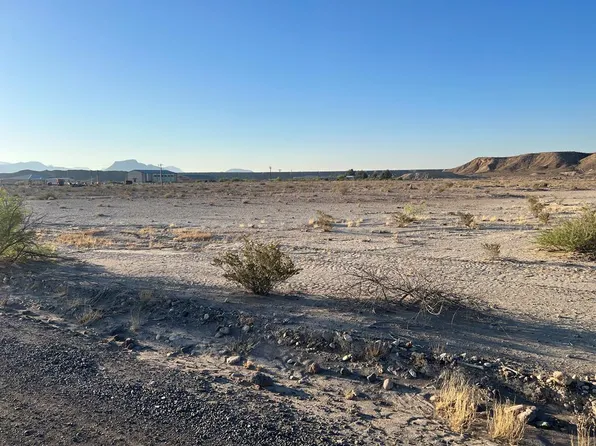 285 Fulcher Rd, Terlingua, TX 79852