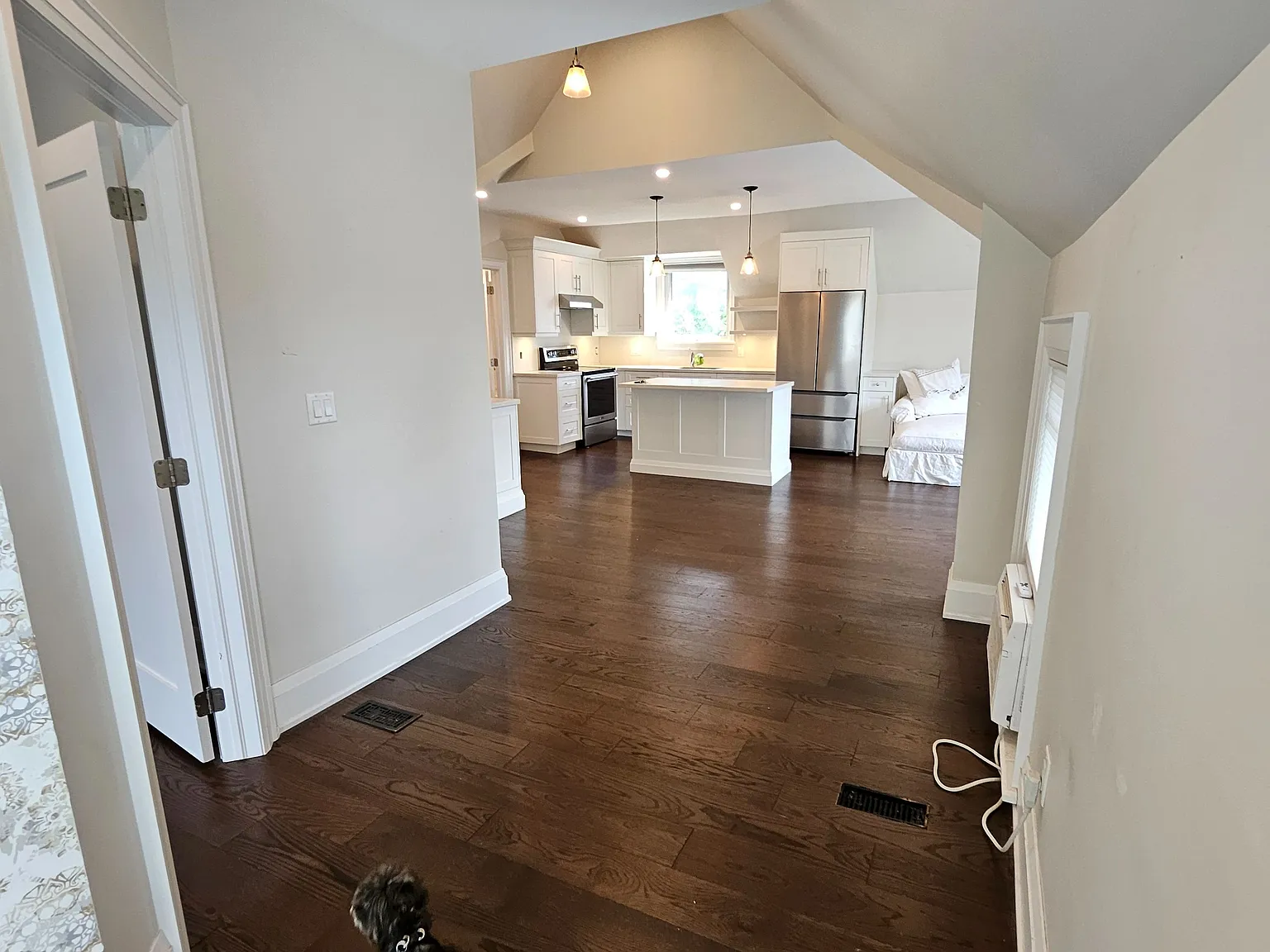 1 bed, $2,300 — Photo 4