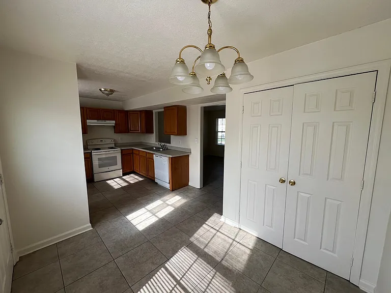 2811 Styx Ct #2811 — Photo 5
