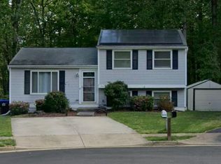 8305 White Star Ct, Springfield, VA 22153