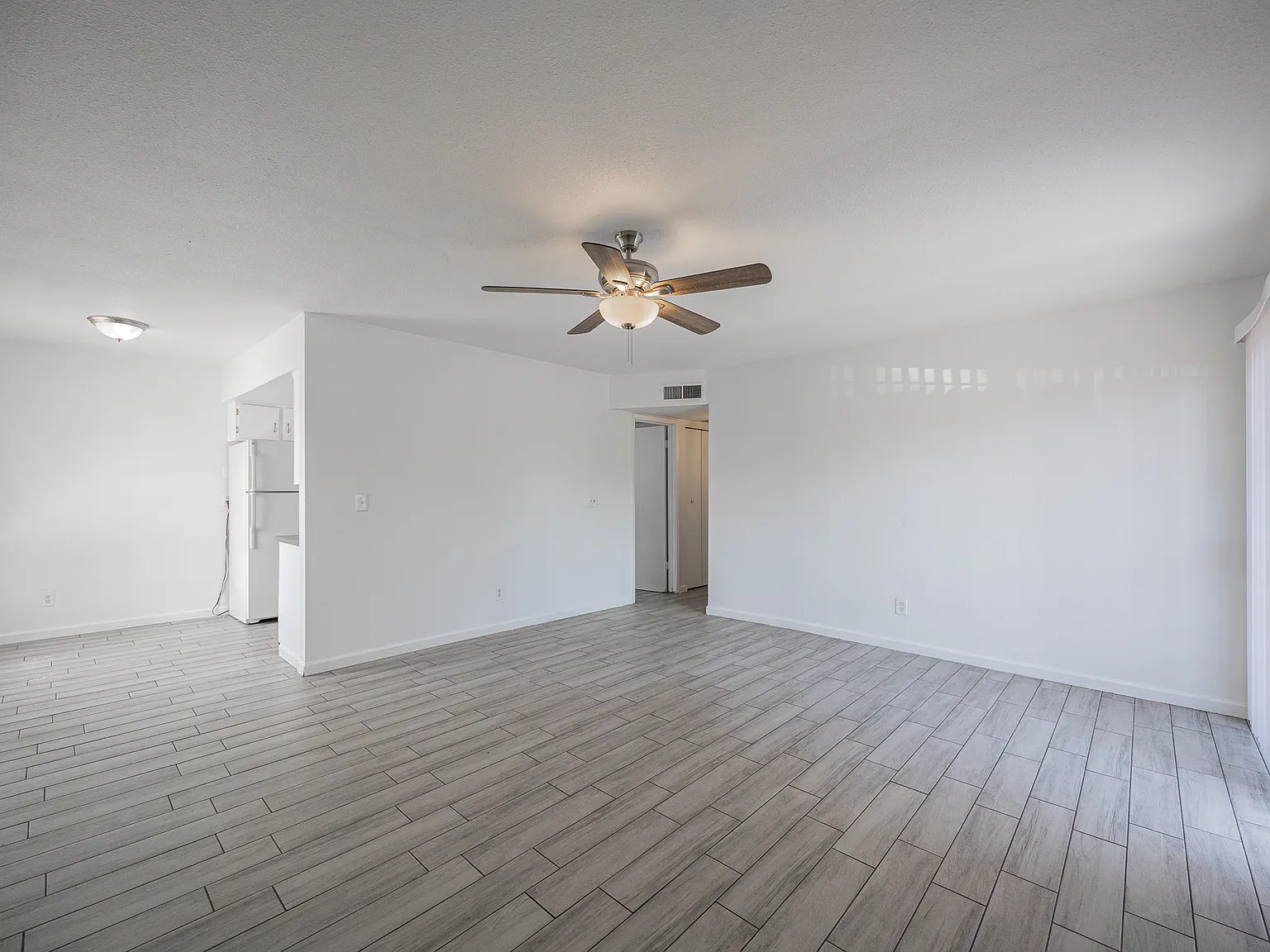 2730 E Belleview St Unit 6, Phoenix Az — Photo 4