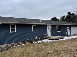 522 Seneca Heights Ave, Gays Mills, WI 54631