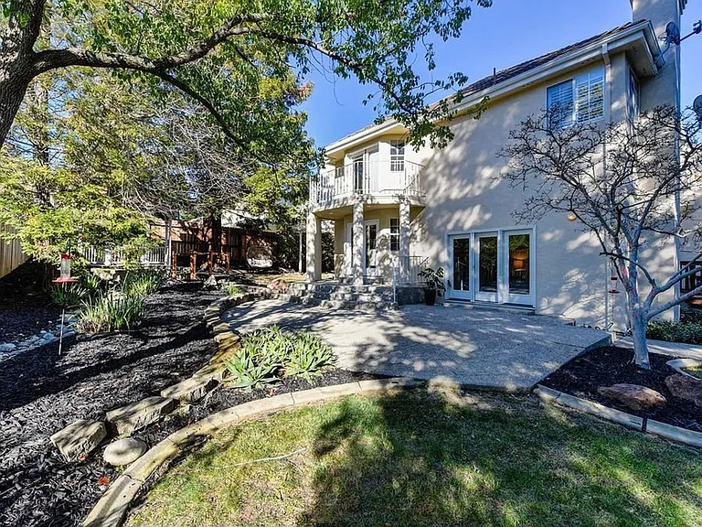 4650 Dorchester Ln — Photo 37