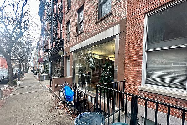 1st image of 147 Union St #1B