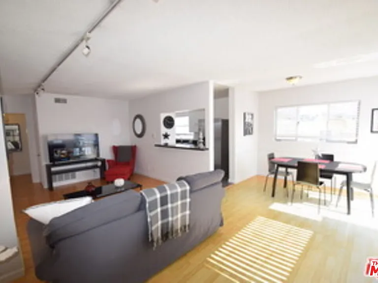 1940 Carmen Ave #PENTHOUSE — Photo 4