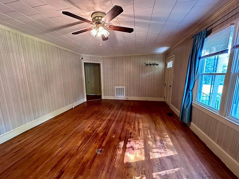 5909 George King Rd — Photo 4