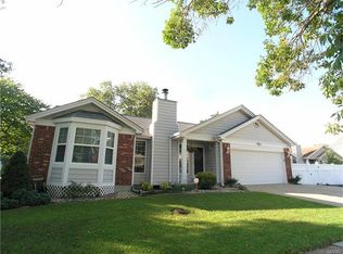 801 Weathervane Ct, Ballwin, MO 63021