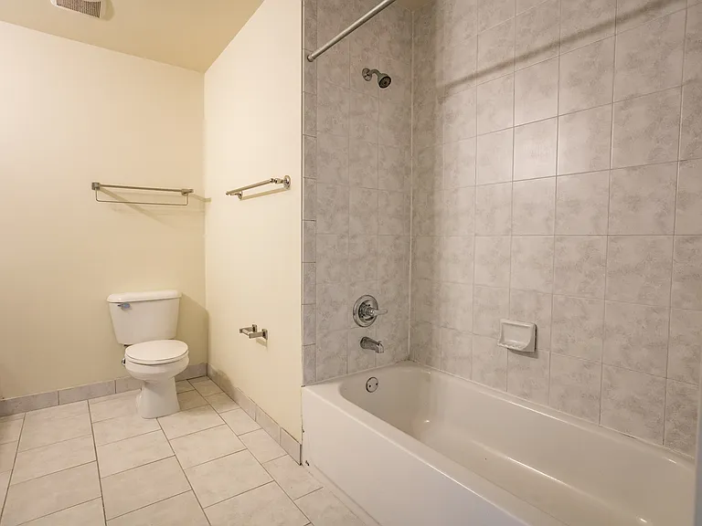 6201 2nd Ave #213 — Photo 12