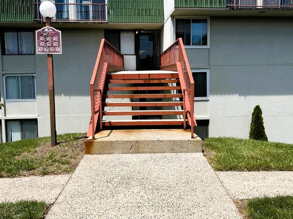 3431 Forest Ln #E-14, Schwenksville, PA 19473