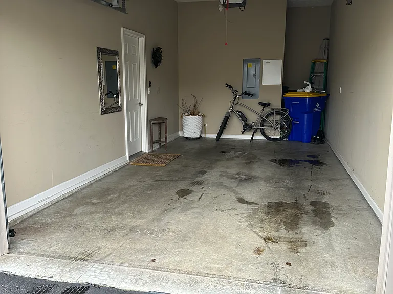 Chippewa Dr — Photo 30