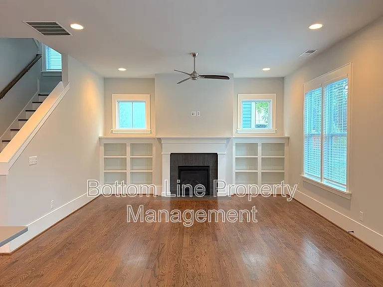 5218 Kelly St — Photo 8