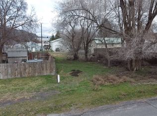 62 Jackson Ave, Electric City, WA 99123