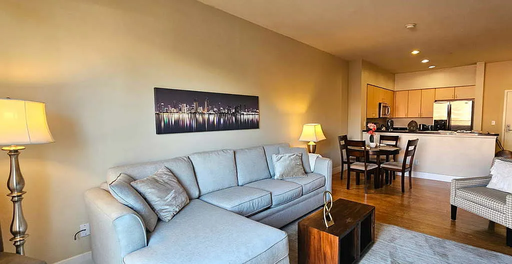 1 bed, 1.0 bath, $4,725 — Photo 1