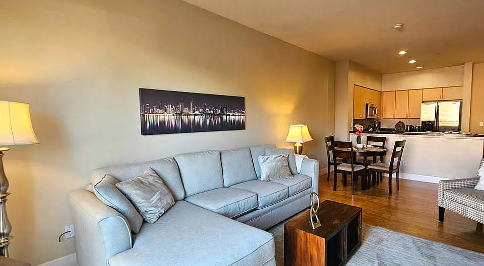 445 Island Ave #413