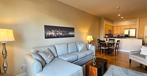 445 Island Ave Photo 1
