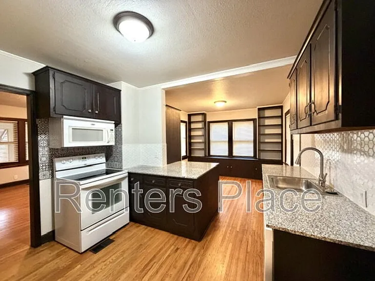 5524 S Owasso Ave — Photo 9