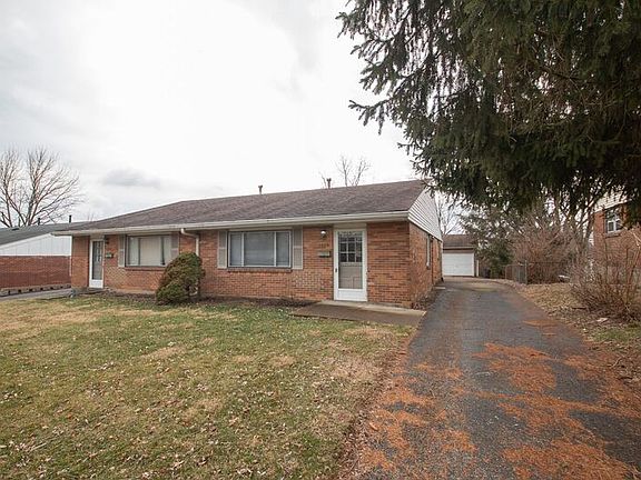 2nd image of 1520 Lynnfield Dr