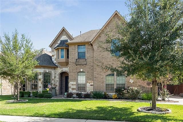 1st image of 3808 Avery Woods Ln