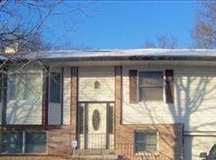 75 Hickory Hill Dr, Eureka, MO
