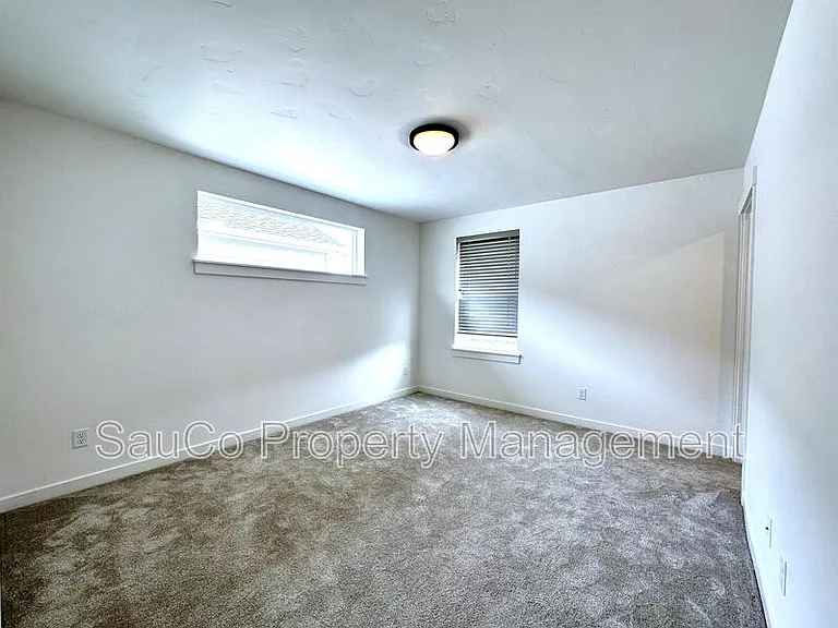 6442 SE Provence St — Photo 18