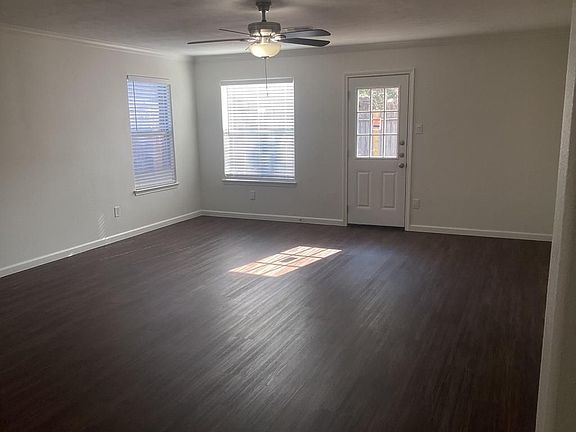 3rd image of 9023 Grand Villa Ln