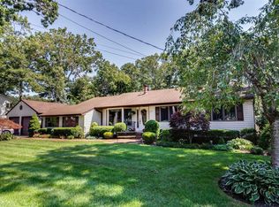 23 Arlington Ave, Saint James, NY 11780
