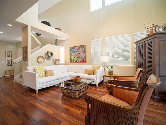 4th image of 28 Hauwahine Ln #F101