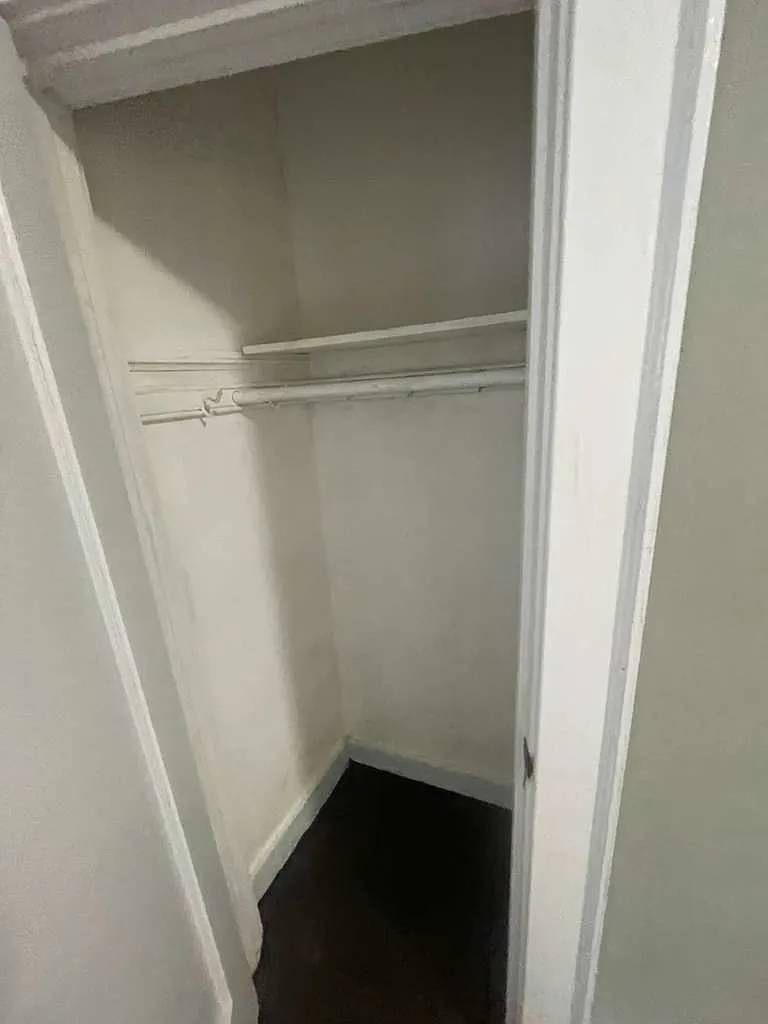 Photo 2 of 10 - 1000 S Orange Ave #206-A - Newark, NJ Building Photo - 1000 S Orange Ave #206-A
