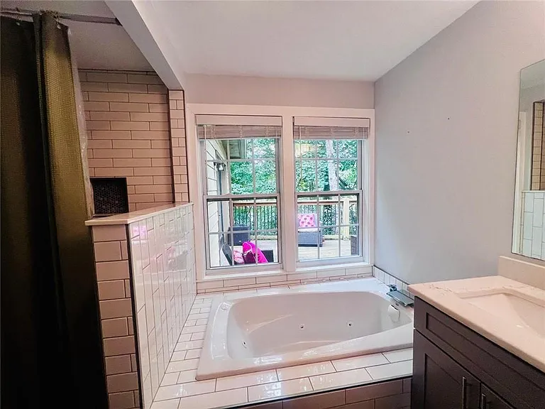 235 Moss Overlook Rd — Photo 46