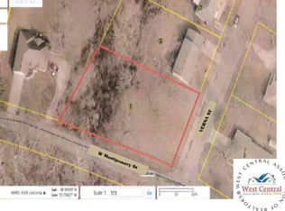 Verna St, Clinton, MO 64735