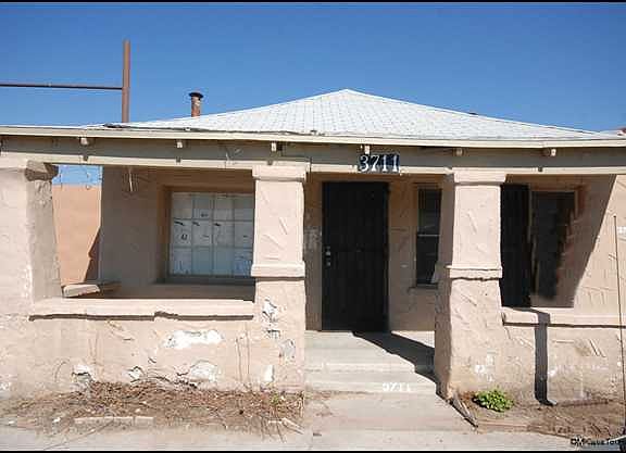 2nd image of 3711 E Yandell Dr