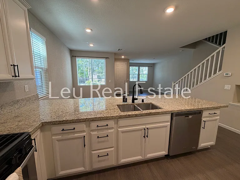 10842 Samasco Way — Photo 3