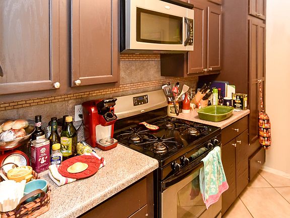 Kitchen - Range side