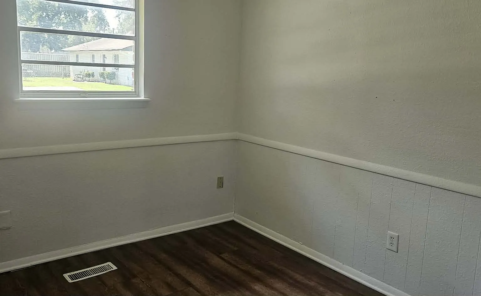 3 bed, 1050 sqft, $1,500 — Photo 4