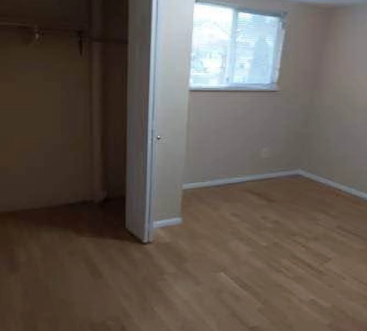 3 bed, 1300 sqft, $2,350 — Photo 4