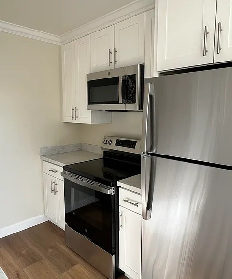 221 Harrison Ave #9 — Photo 2