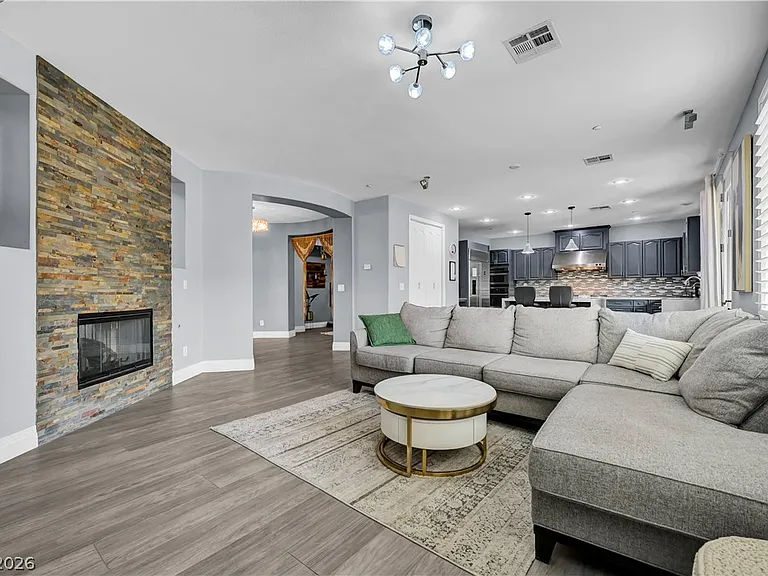 1289 Vietti St — Photo 33