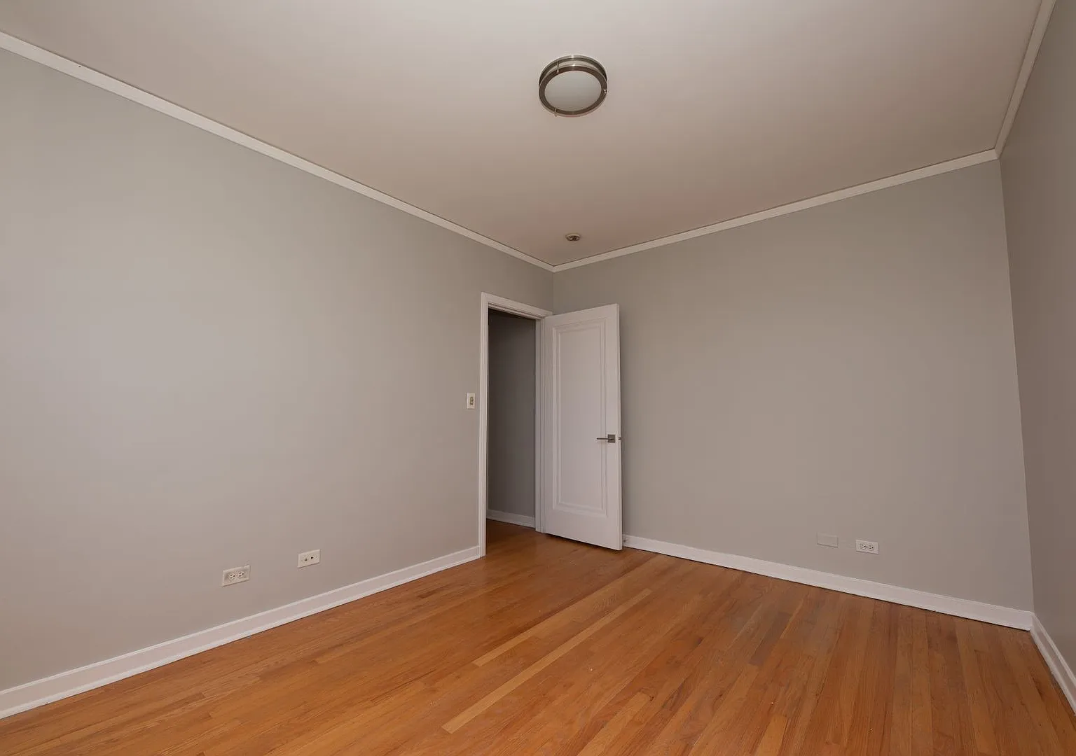 2 bed, 1.0 bath, 695 sqft, $1,845 — Photo 4