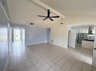 8911 Mobud Dr, Houston, TX 77036