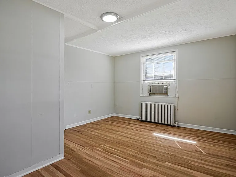5700 Washington Blvd — Photo 7
