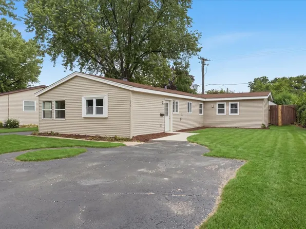 693 Minerva Ave, Wauconda, IL 60084