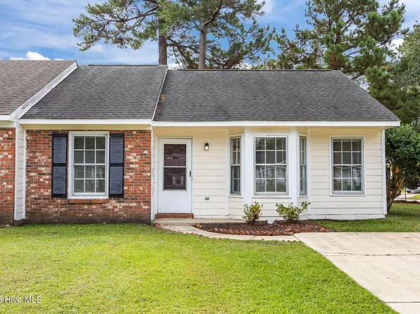 2500 Willow Crest Court, Midway Park, NC 28544