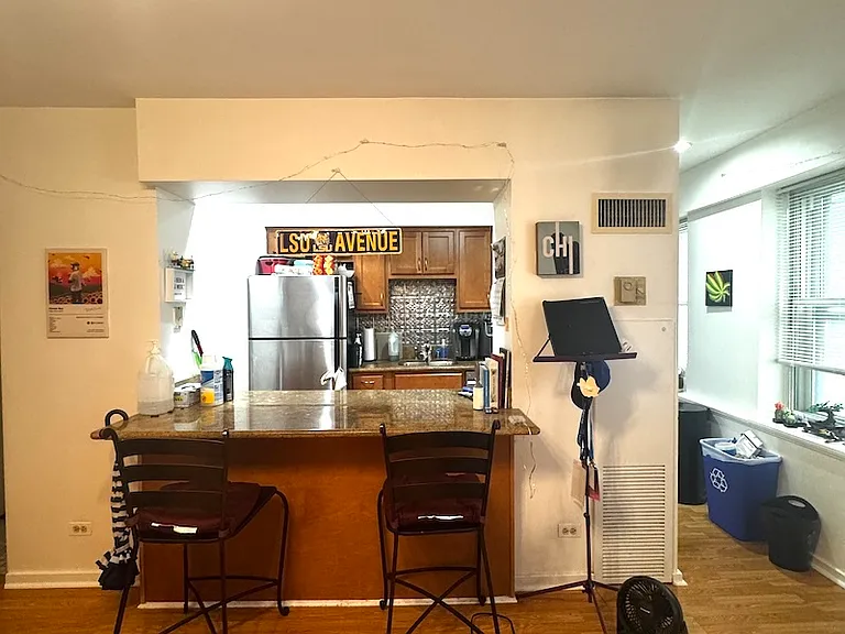 40 E 9th St #412 — Photo 3