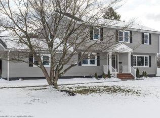 218 Stillwells Corner Rd, Freehold, NJ 07728