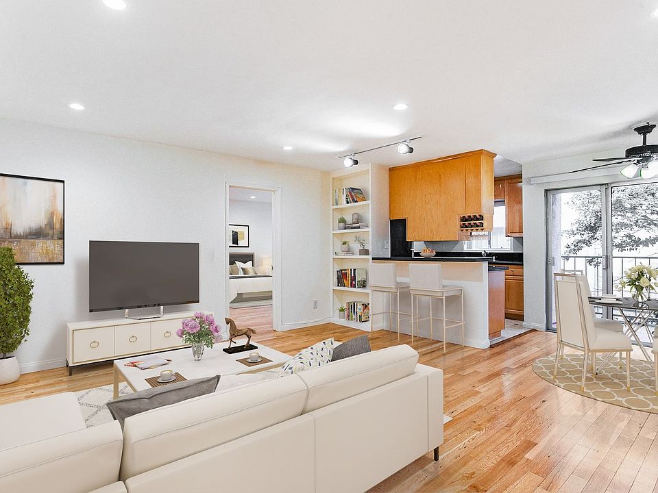 1st image of 950 Larrabee St APT 102